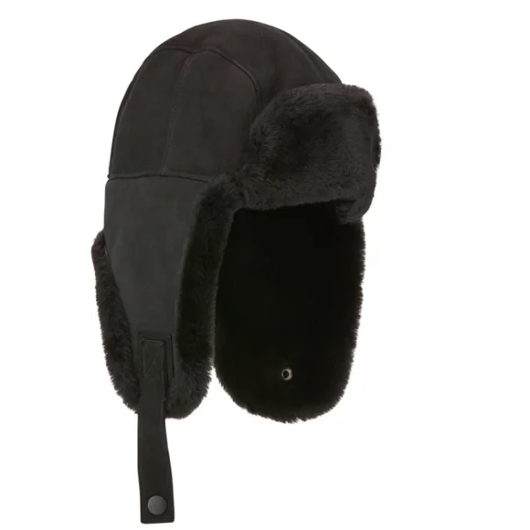 UGG | Accessories | Ugg Genuine Shearling Trapper Hat | Poshmark display picture 1